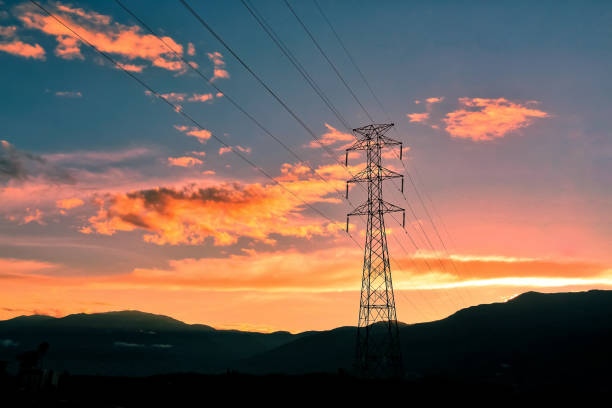 Различия между решетчатой ​​башней и монополем